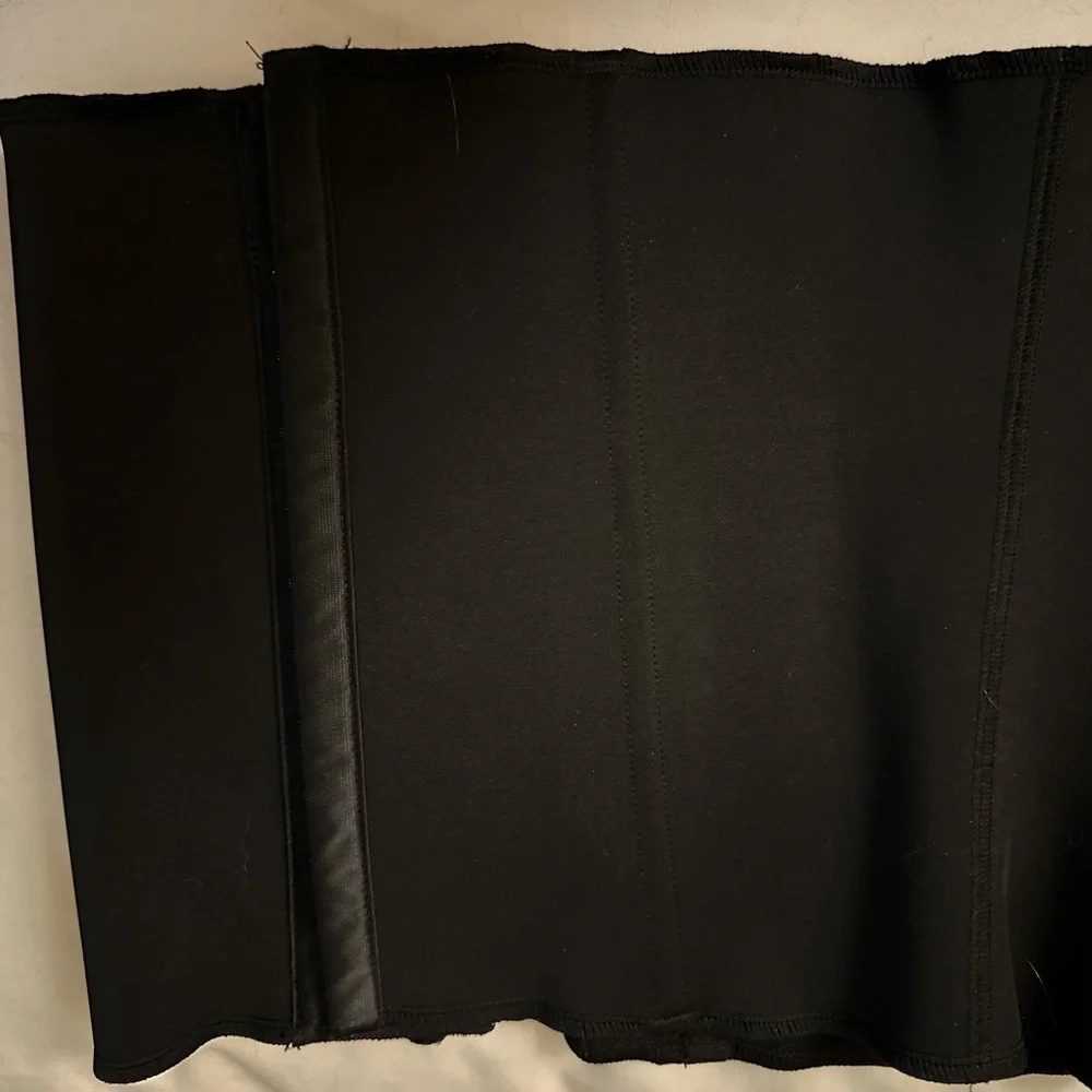 SKIMS Black Waist Trainer
